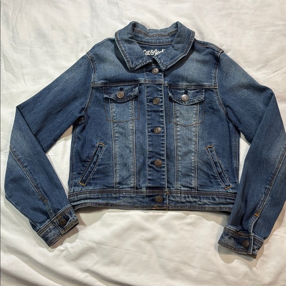Cat & Jack Girls Size L (10-12) Classic Denim Spring Jacket Snap closure. - Picture 2 of 5